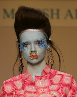 D&eacute;fil&eacute; Manish Arora printemps/&eacute;t&eacute; 2007