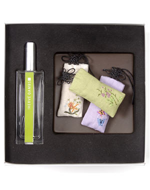 60 id&eacute;es de cadeaux pour la f&ecirc;te des M&egrave;res :  coffret "Fleur de riz" d'Herv&eacute; Gambs