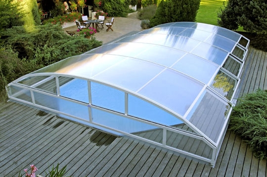 10 mod�les d'abris de piscine