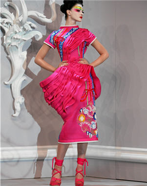 Défilés haute couture : Robe geisha de John Galliano pour Dior