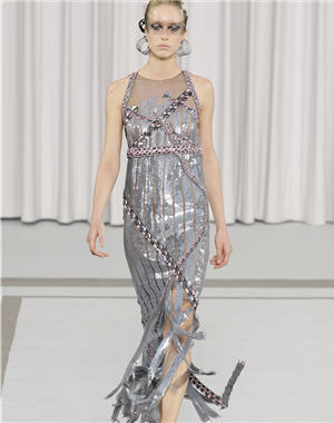 Défilés haute couture : Robe lamée de Chanel