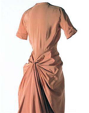 60 ans de Dior : robe du soir rose boréal