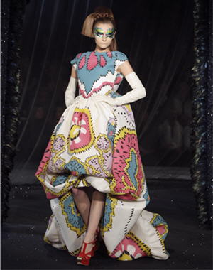 Les d&eacute;fil&eacute;s haute couture printemps-&eacute;t&eacute; 2008 :  Robe en soie peinte &agrave; la main de Dior par John Galliano