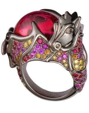 Bestiaire joaillier : Bague "Dragon" de Boucheron 