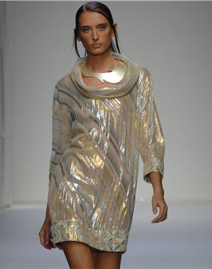 Tendance futuriste : Robe bulle de Pollini