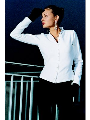 Tendances : la mode en blanc - Cardigan d'Agnès b.
