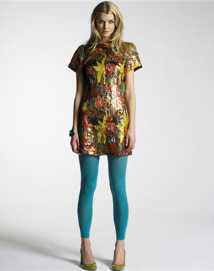 10 tenues de mi-saison : mini robe multicolore de Newlook