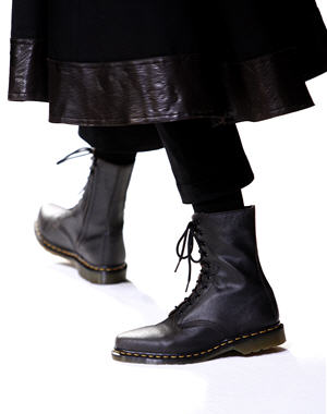 Cr&eacute;ateurs &agrave; petits prix : Bottines Dr Martens de Yohji Yamamoto