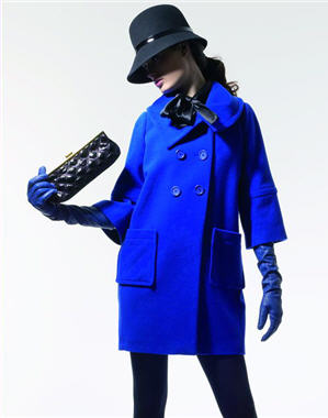 10 manteaux tendance : manteau bleu électrique de Sinequanone
