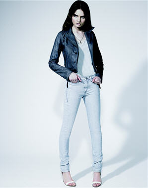 20 nouveaux jeans : Jean gris skinny de Levi's