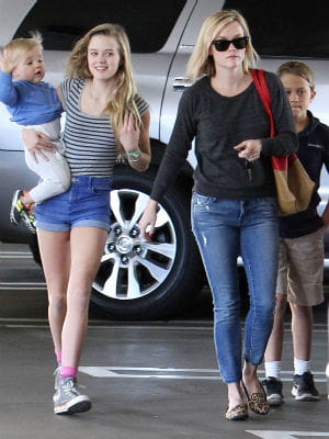 ava phillippe et sa maman reese witherspoon. 
