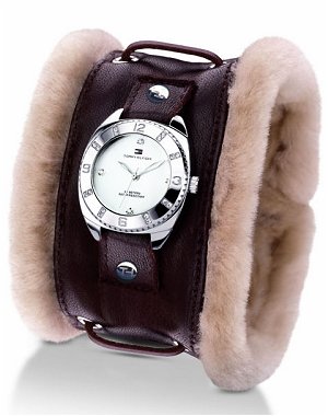 10 cr&eacute;ations en fausse fourrure : Montre "Shane" de Tommy Hilfiger