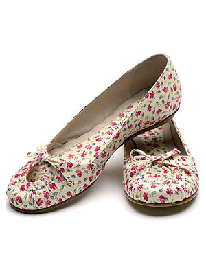 10 ballerines : Ballerines fleuries de G&eacute;rard Darel